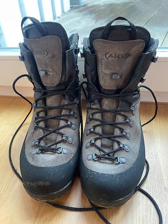 Scarpe da uomo: KS14, AKU Wanderschuhe Grösse 43 – Usato da Arisdorf venduto da Olifee 1