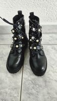 Schwarze Stiefeletten mit Nieten Strass Gr. 38 BullBoxer