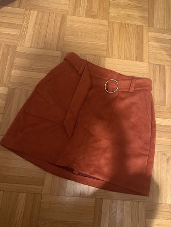 Jupe courte orange-terracota 