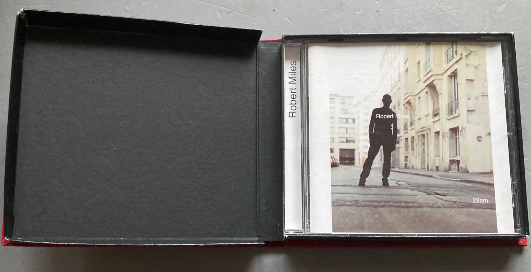 Dischi in vinile: ROBERT MILES - 23AM (LIMITED WINTER EDITION) – Usato da Poliez-Pittet venduto da Newtown-Records 2