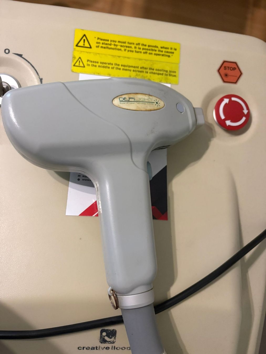 Epilatori: Depil Light Laser-Haarentfernungsgerät, Np 50'000Fr – Usato da Ottenbach venduto da Claurin 1