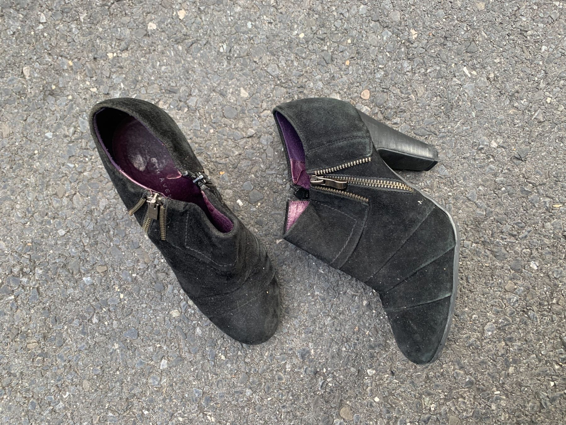 Scarpe da donna: Chaussures noirs à talon – Usato da Montreux venduto da iizaa811