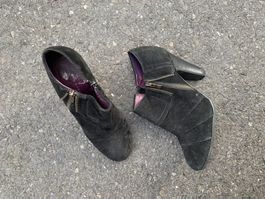 Chaussures noirs à talon