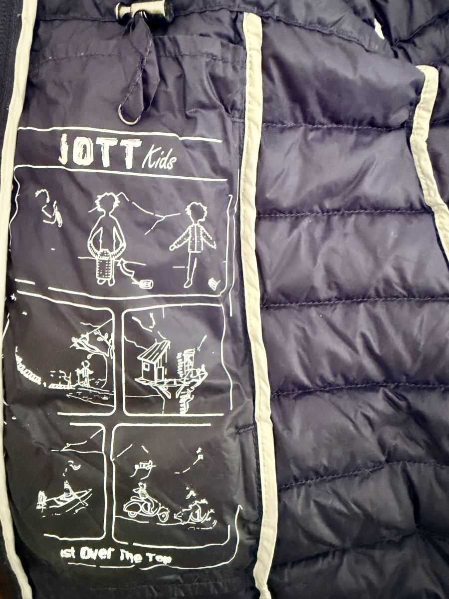 Jott Giacche & Cappotti: Doudoune JOTT bleu marine, taille 6/8 ans – Usato da Lausanne venduto da mik_l5py 3