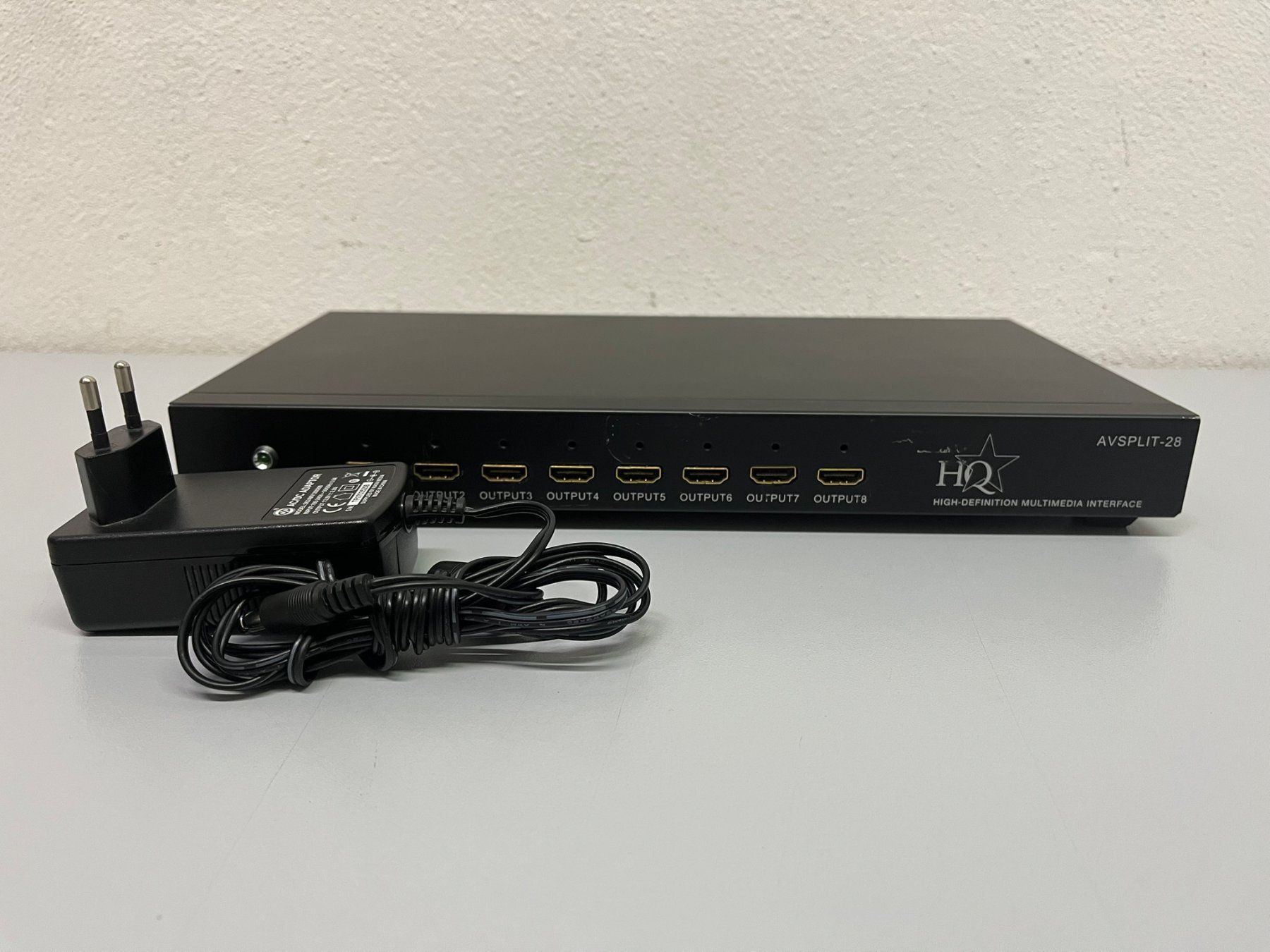 Hub & Switch: HQ AVSPLIT-28 HDMI Verteiler – Usato da Hochdorf venduto da av-electronics