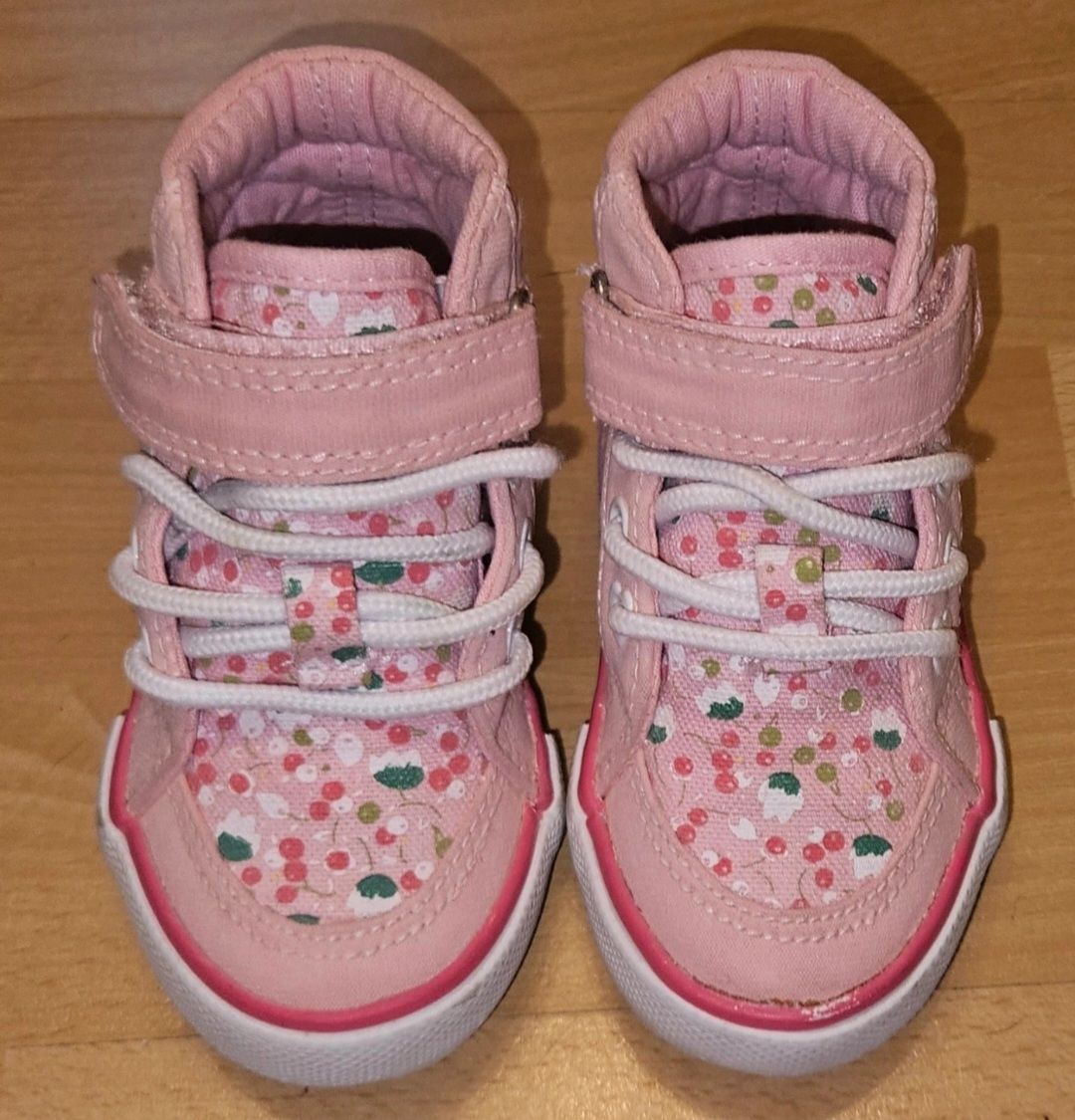 Scarpe per ragazze: Rosa Kinderschuhe mit Blumenmuster, Grösse 22 – Usato da Seuzach venduto da mar_8tfs 2