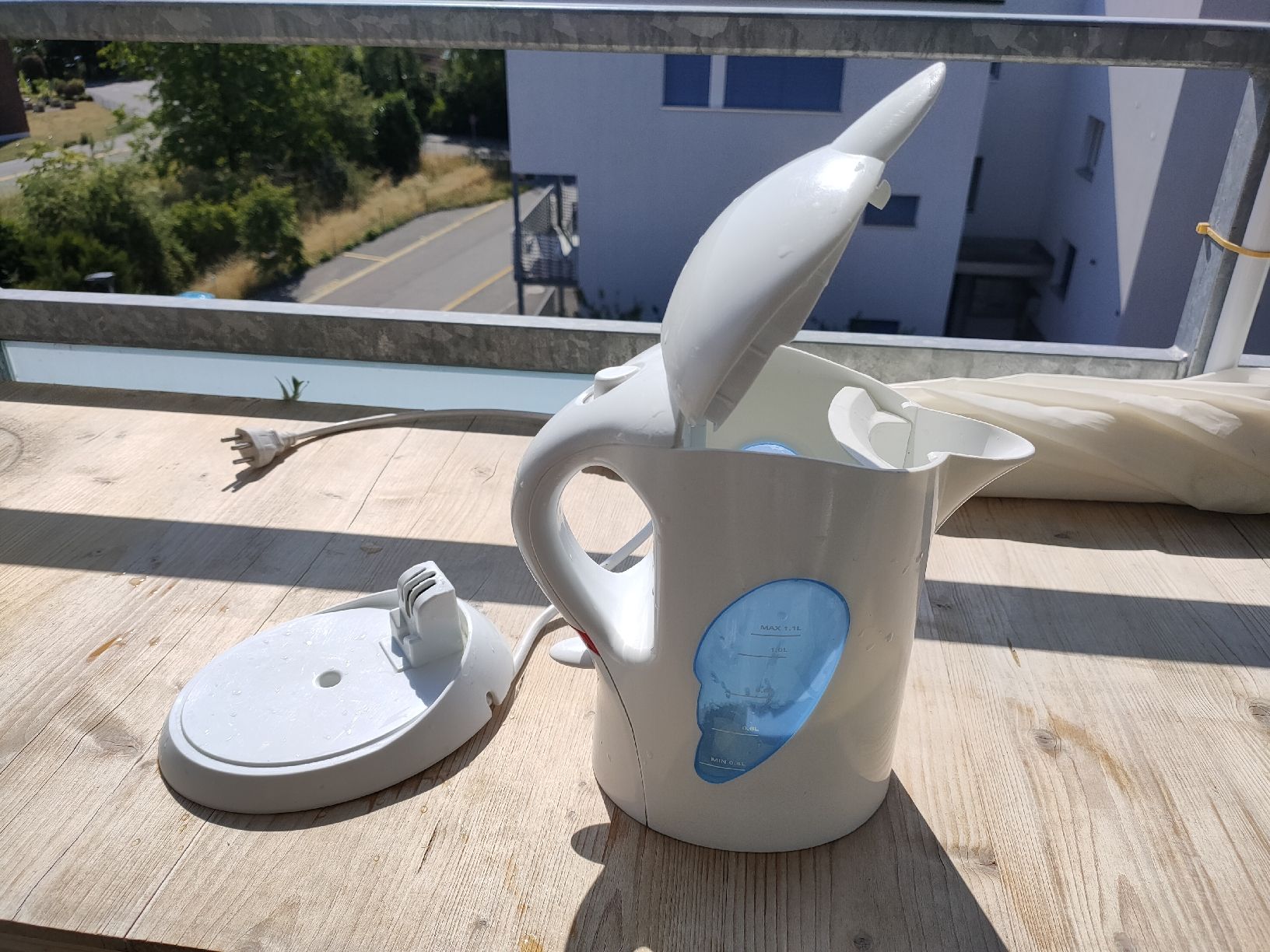 Wasserkocher: Weisser Wasserkocher – Gebraucht aus Wetzikon ZH von Elos34 1