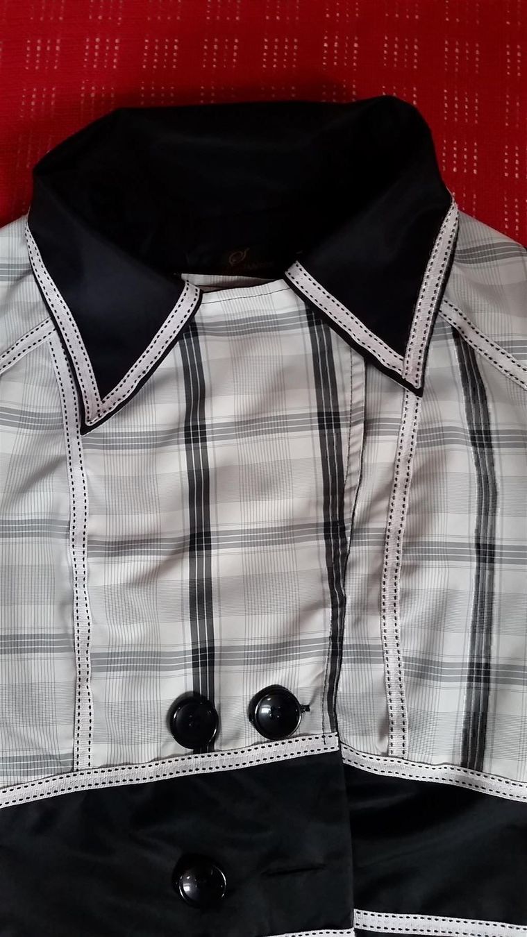 Giacche: Leichter Blazer Bluse mit raffinierten Details, Grösse L – Usato da Winterberg ZH venduto da Gemini63 4