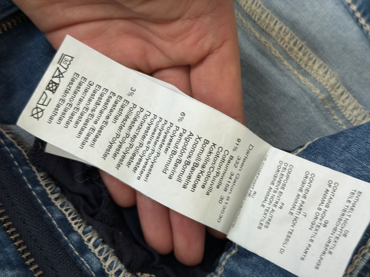 Angels Jeans: Angels Jeans 34-36, Neu – Nuovo (secondo la descrizione) da Gümligen venduto da kleiderschrankbe6 4