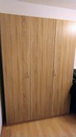 Kleiderschrank