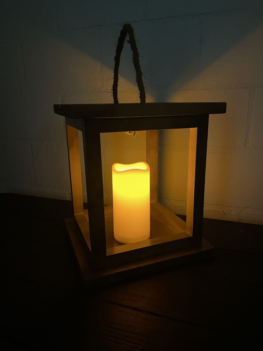 Lanterne: Holzlaterne mit LED Kerze DIY – Nuovo (secondo la descrizione) da Kottwil venduto da Mario_19