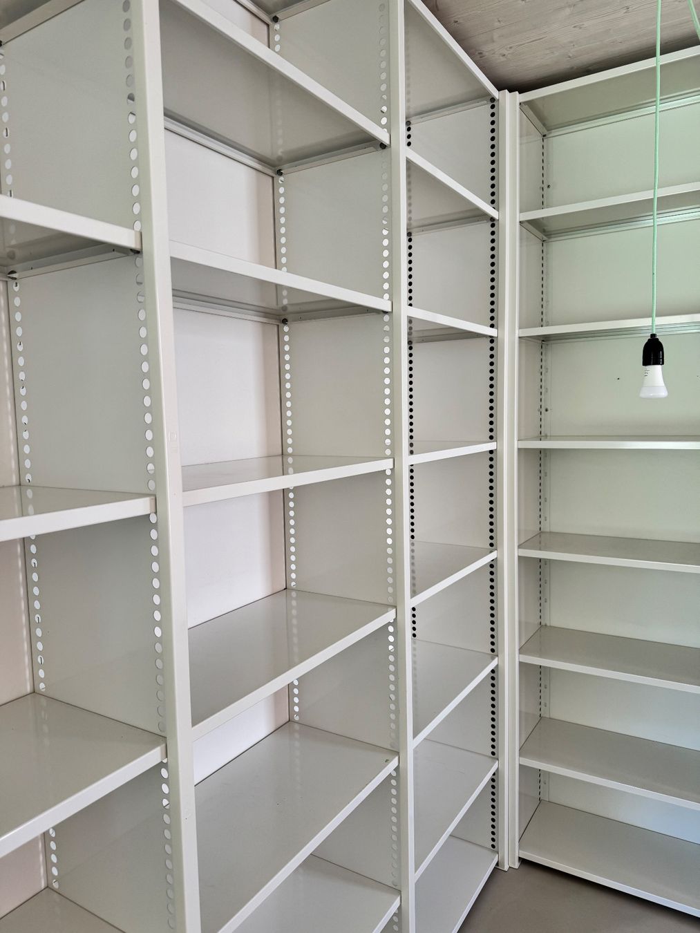 Scaffali: Regalsystem Metall – Usato da Hochwald venduto da tim_2y52 2