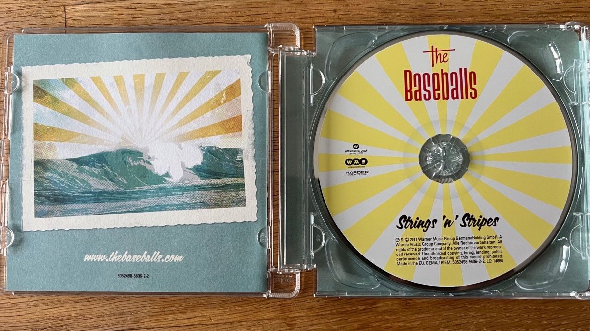 CD: Baseballs - Strings 'n' Stripes / CD - 1. EU-Press. 2011 – Usato da Gais venduto da soundcave57 2