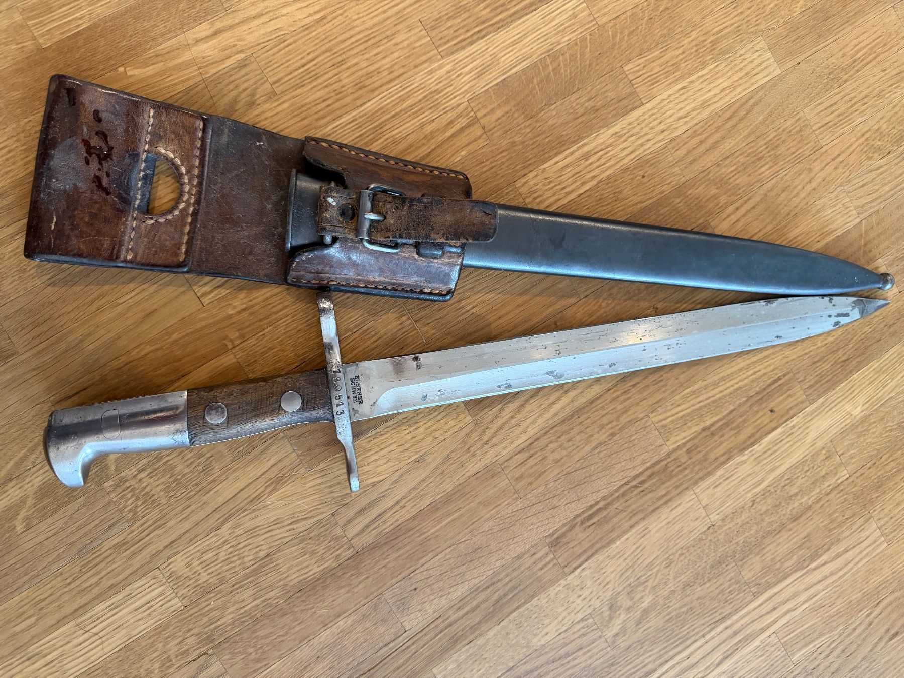 Schweizer Armee Armi bianche: Dolchbajonet 1918 Elsner Schwyz – Usato da Mels venduto da Grethi