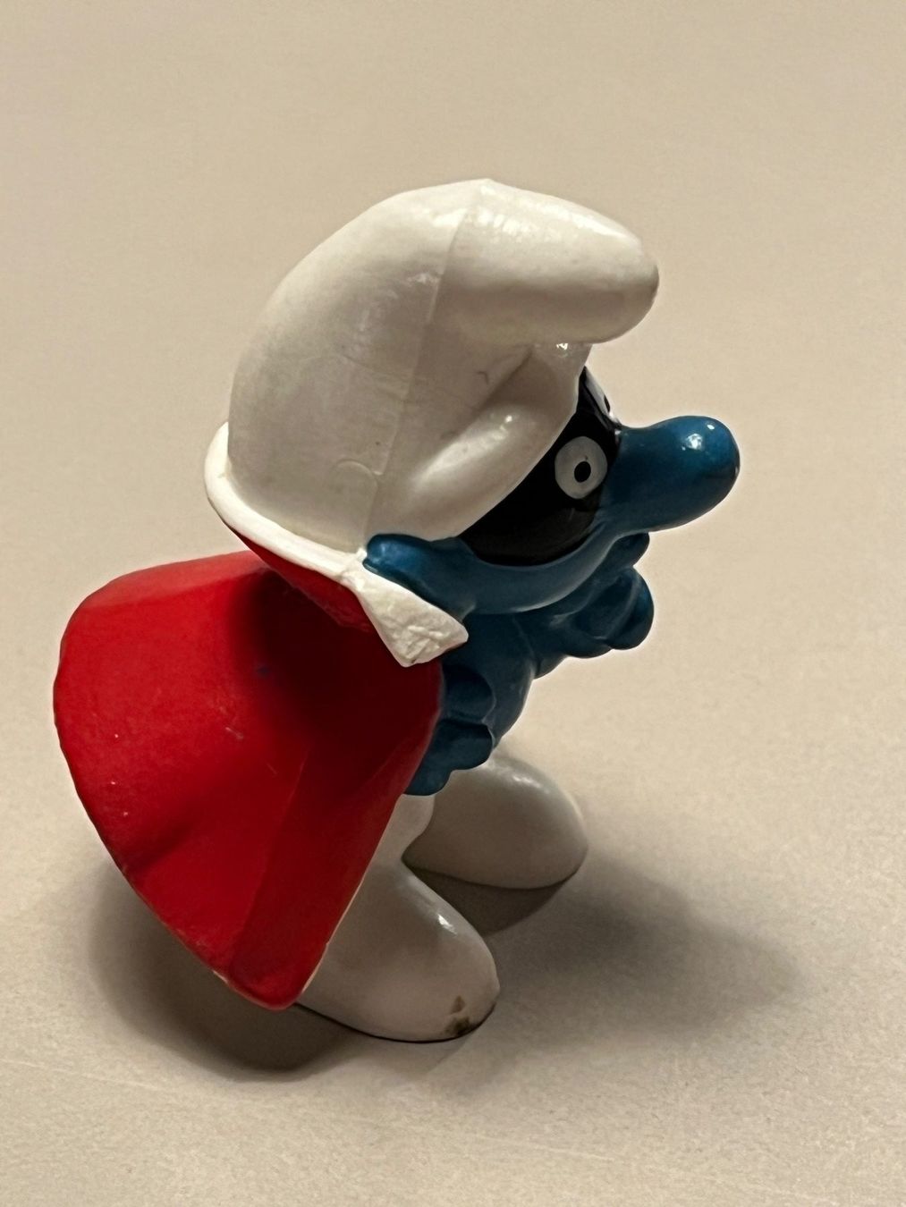 Schleich Statuette: Verschwörer Schlumpf mit rotem Umhang – Usato da Winterthur venduto da Wusa01 1