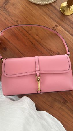 Coach Hamptons Bag super light bag in vibrant bubblegum pink