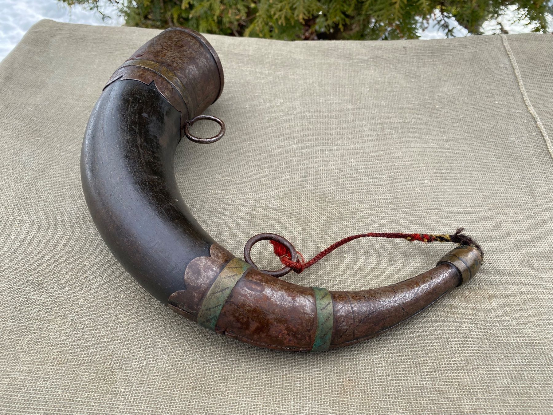 Bottiglie: seltenes antikes Pulverhorn – Usato da Feldbach venduto da Fea1 3