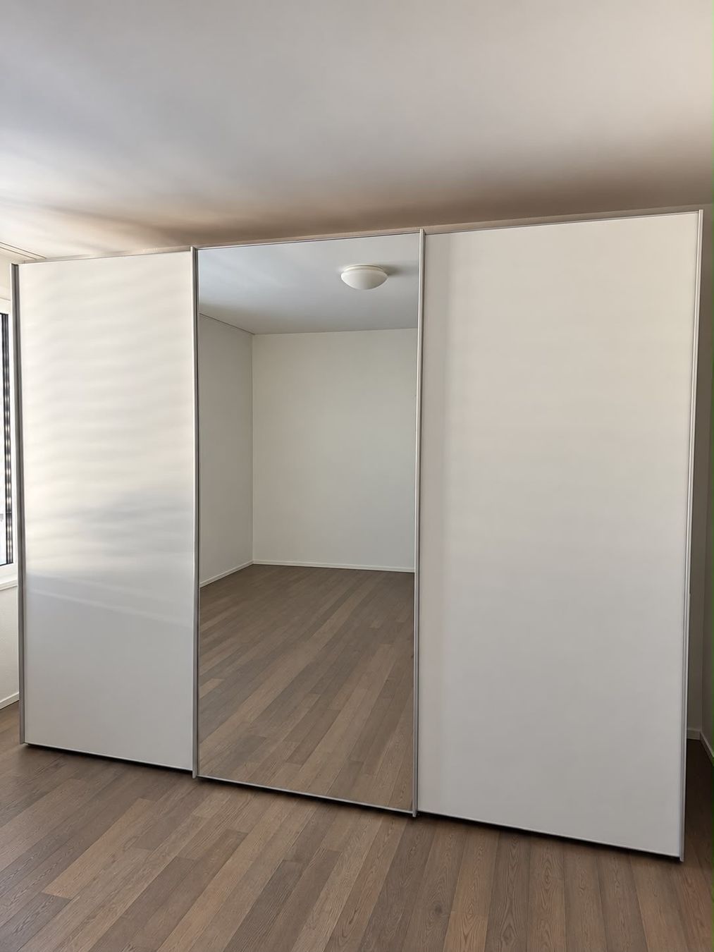 Pfister Schränke: Möbel Pfister Kleiderschrank – Gebraucht aus Seengen von phismial