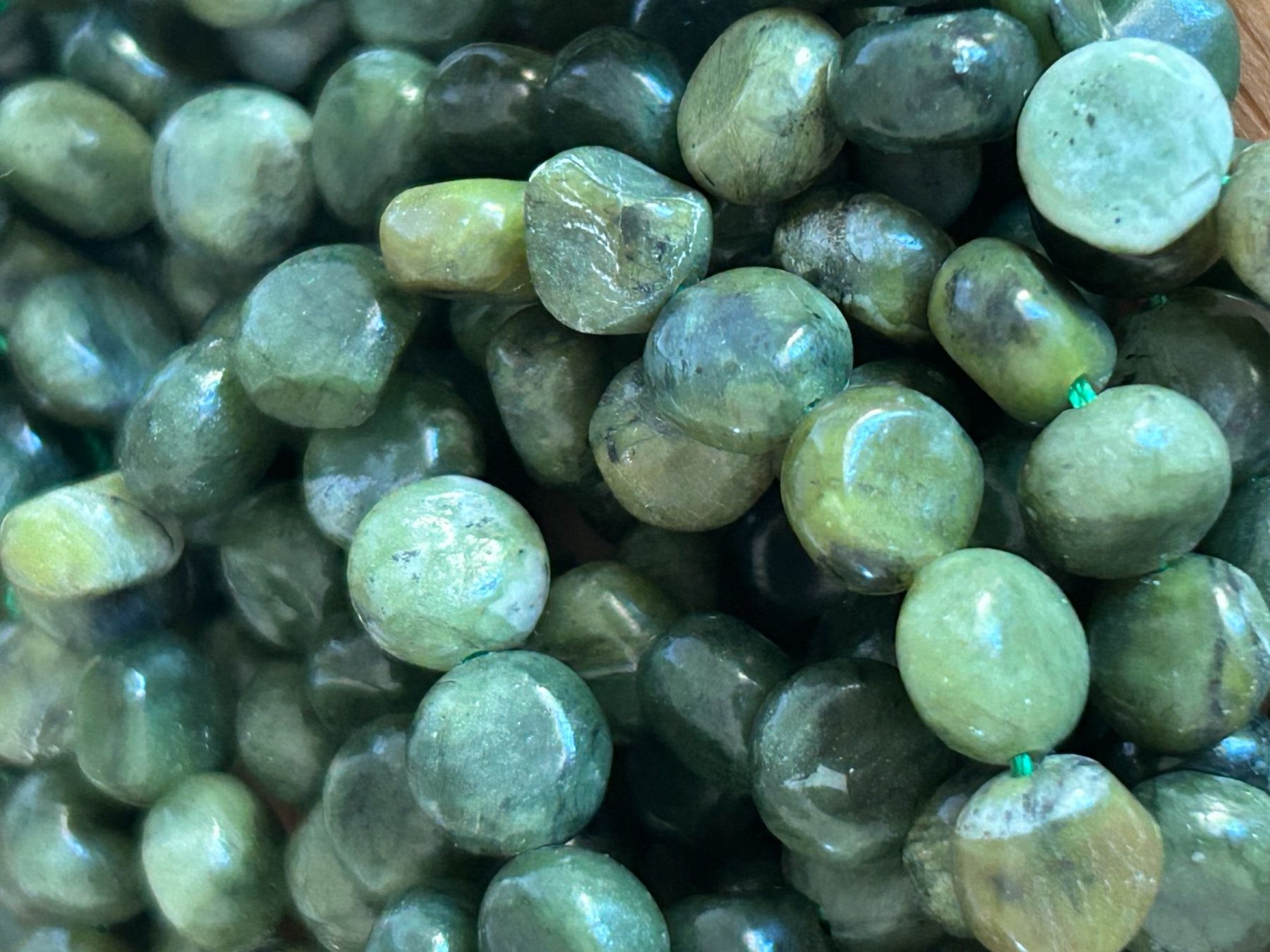 Pietre preziose: Strang echte green rutilated quarz Nuggets 6-8 mm – Nuovo e nell'imballaggio originale da Niederrohrdorf venduto da Ytobi 1