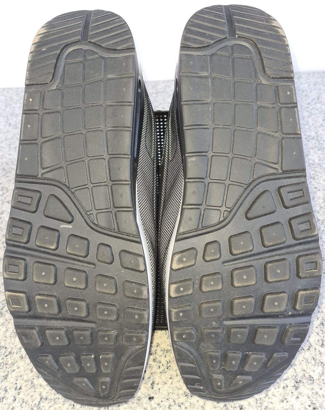 Nike Scarpe da uomo: NIKE Schuhe EUR-Gr. 43 – Usato da Münchenstein venduto da vitalfit 5