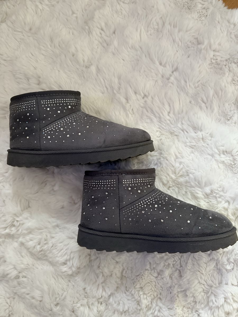 Damenschuhe: Chaussures d’hiver – Neu (gemäss Beschreibung) aus Neuchâtel von xiao_bei 2