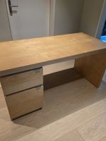 Gut erhaltener Bürotisch / Pult mit Schubladen