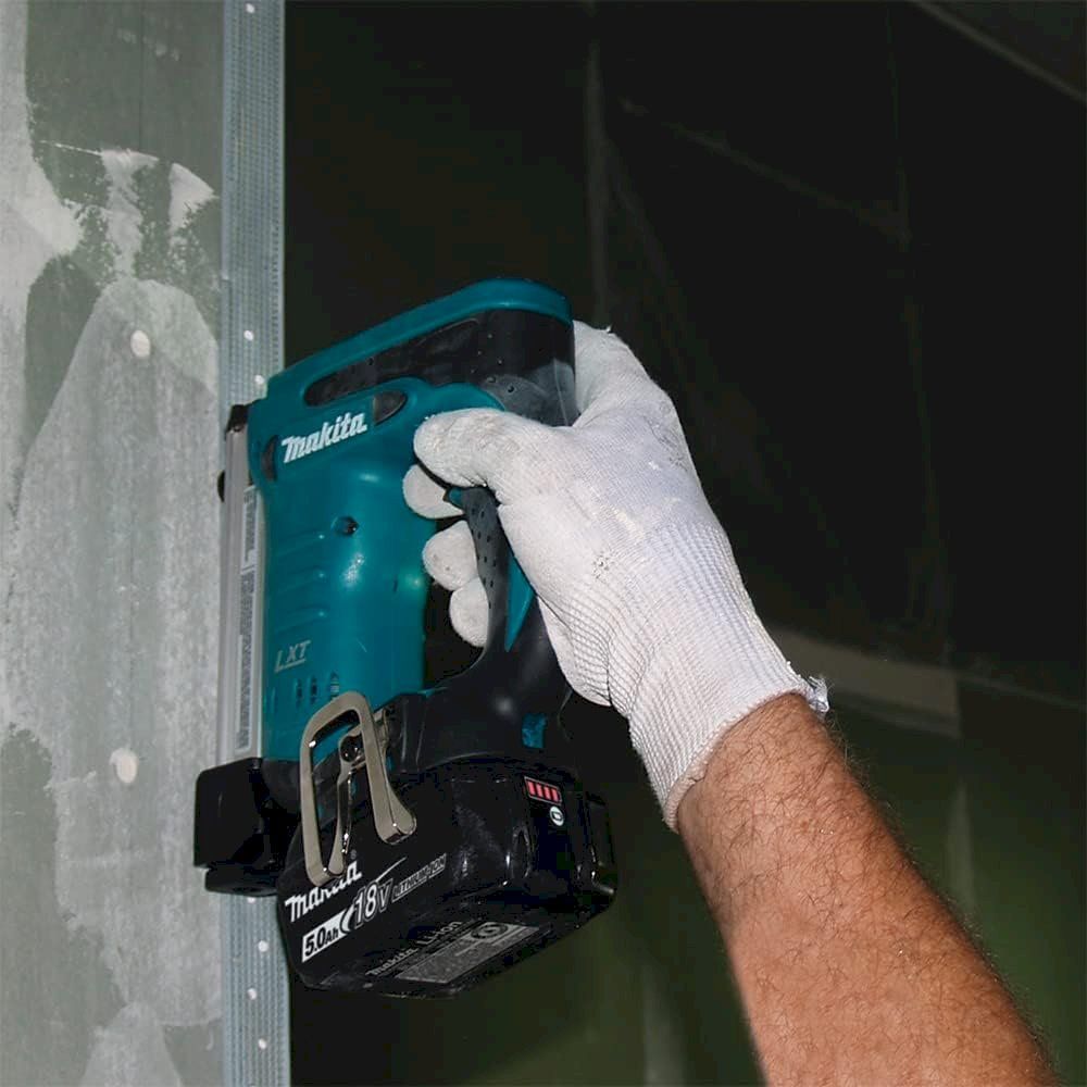 Tutti gli attrezzi: Makita DST221RTJ Akku-Tacker 18V – Nuovo e nell'imballaggio originale da Bottighofen venduto da zaap 8