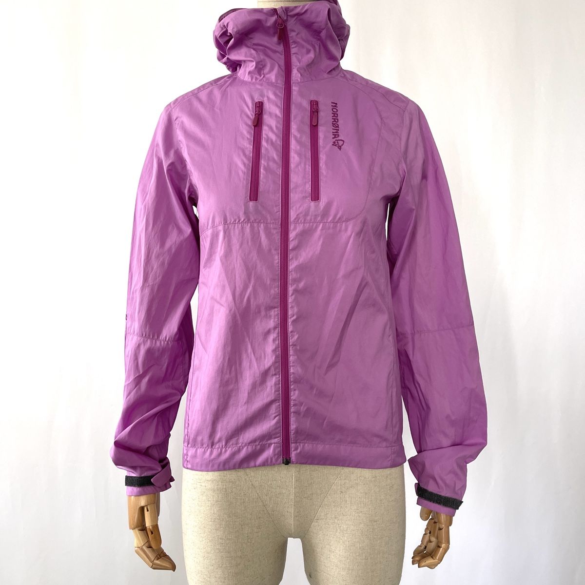 Norrøna Giacche: NORRONA Aero 60 Jacket – Nuovo (secondo la descrizione) da Freienbach venduto da Avviivva_Shop 2