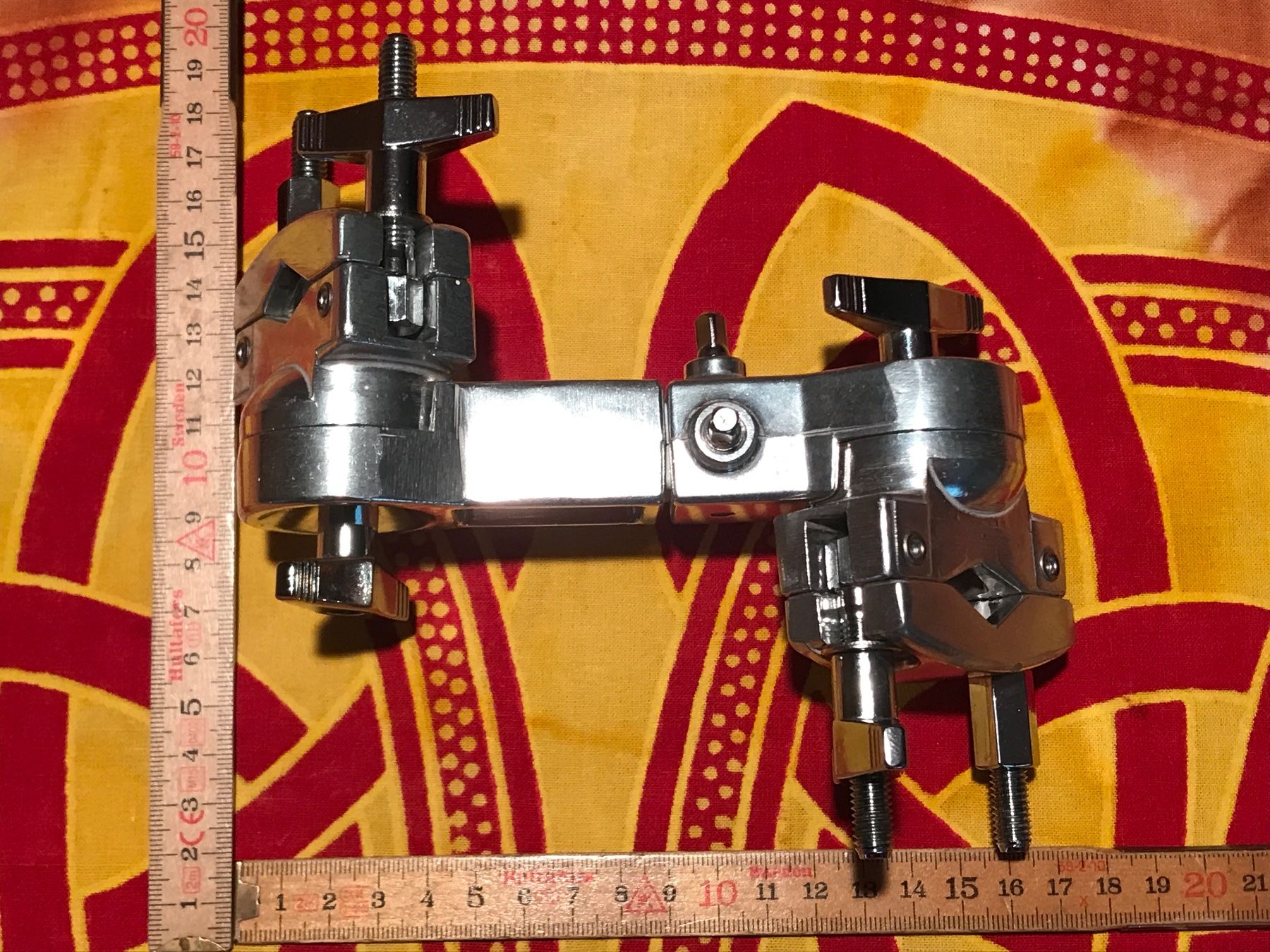 Roland Strumenti musicali: Roland Halteplatte mit Multiklammer, gebraucht – Usato da Morschach venduto da burgo007 6