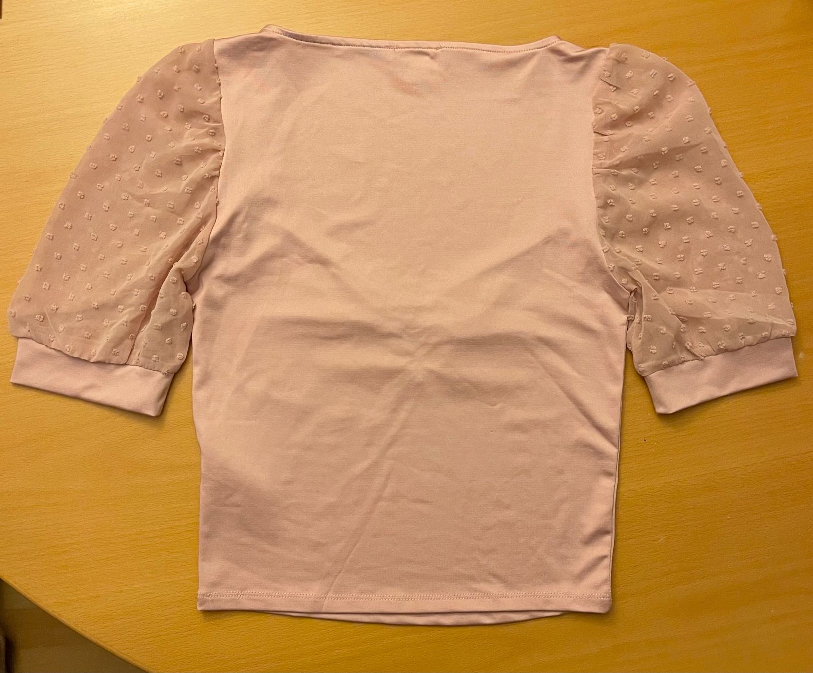 Blusen: Rosa Bluse mit Puffärmeln, Grösse S von Amisu – Neu (gemäss Beschreibung) aus Basel von Seifehuesli 1