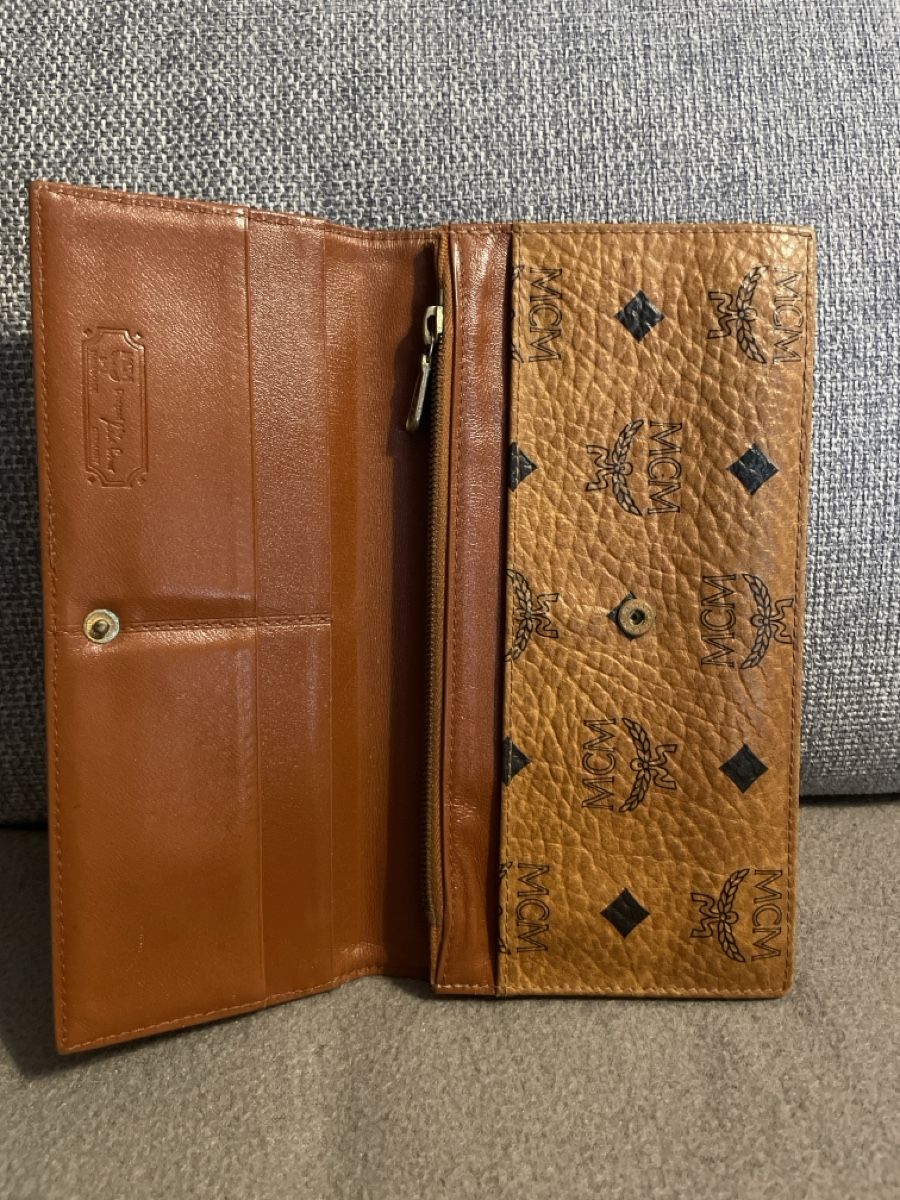 Mcm Portemonnaies: MCM Geldbörse Cognac monogram braun  – D'occasion à Dietikon par giu_9dsn 1