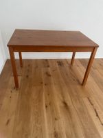 Holztisch