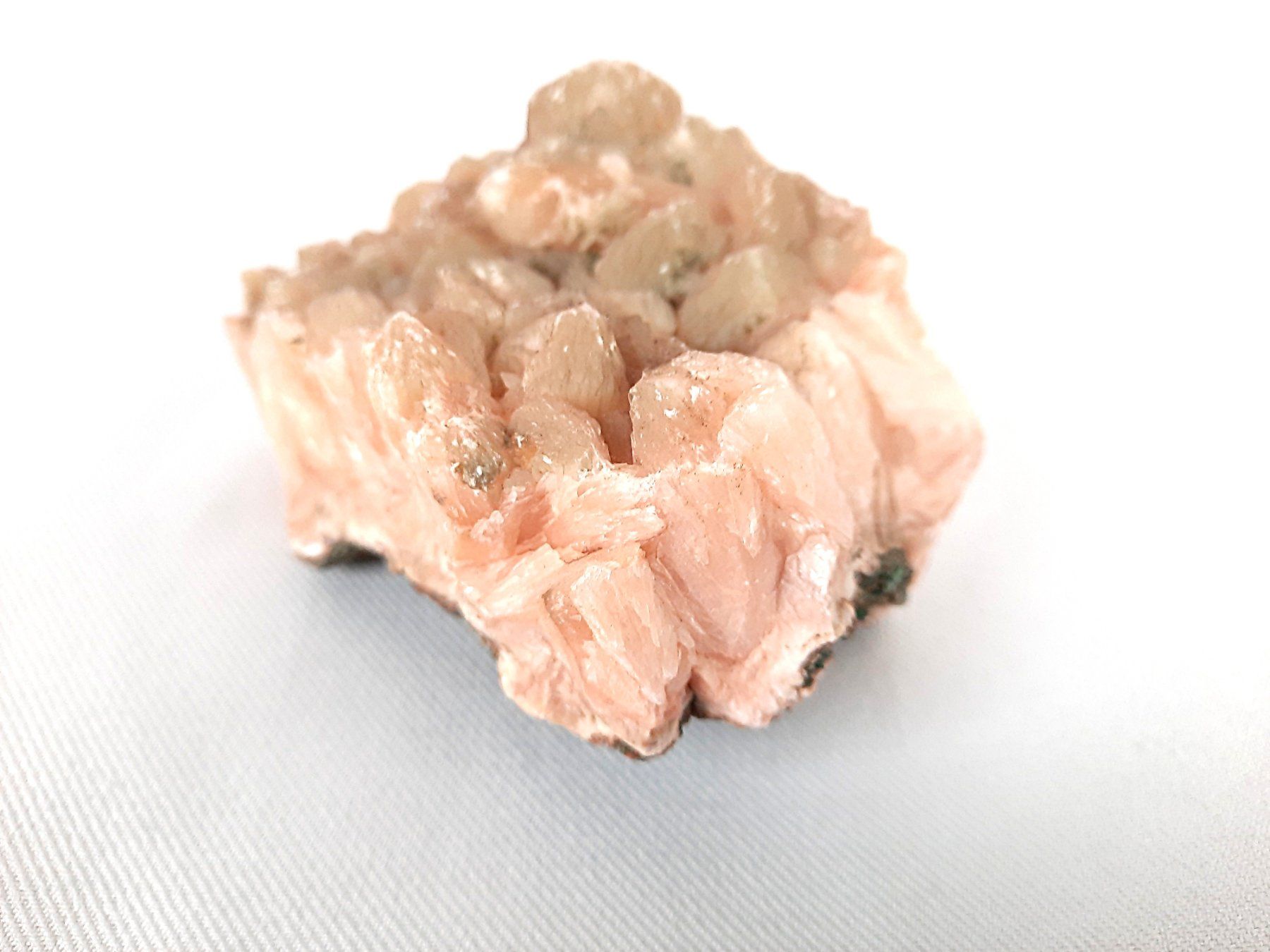 Minéraux & Lithothérapie: Kristall Hellrosa / Lachs Farbe – D'occasion à Beinwil am See par Restwert_Beinwil