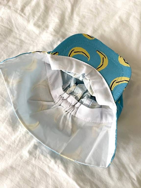 Altro abbigliamento per bambino: 2-Set Schirmmützen mit Nacken, Gr. 50 – Usato da Dietikon venduto da ing_f9sy 2