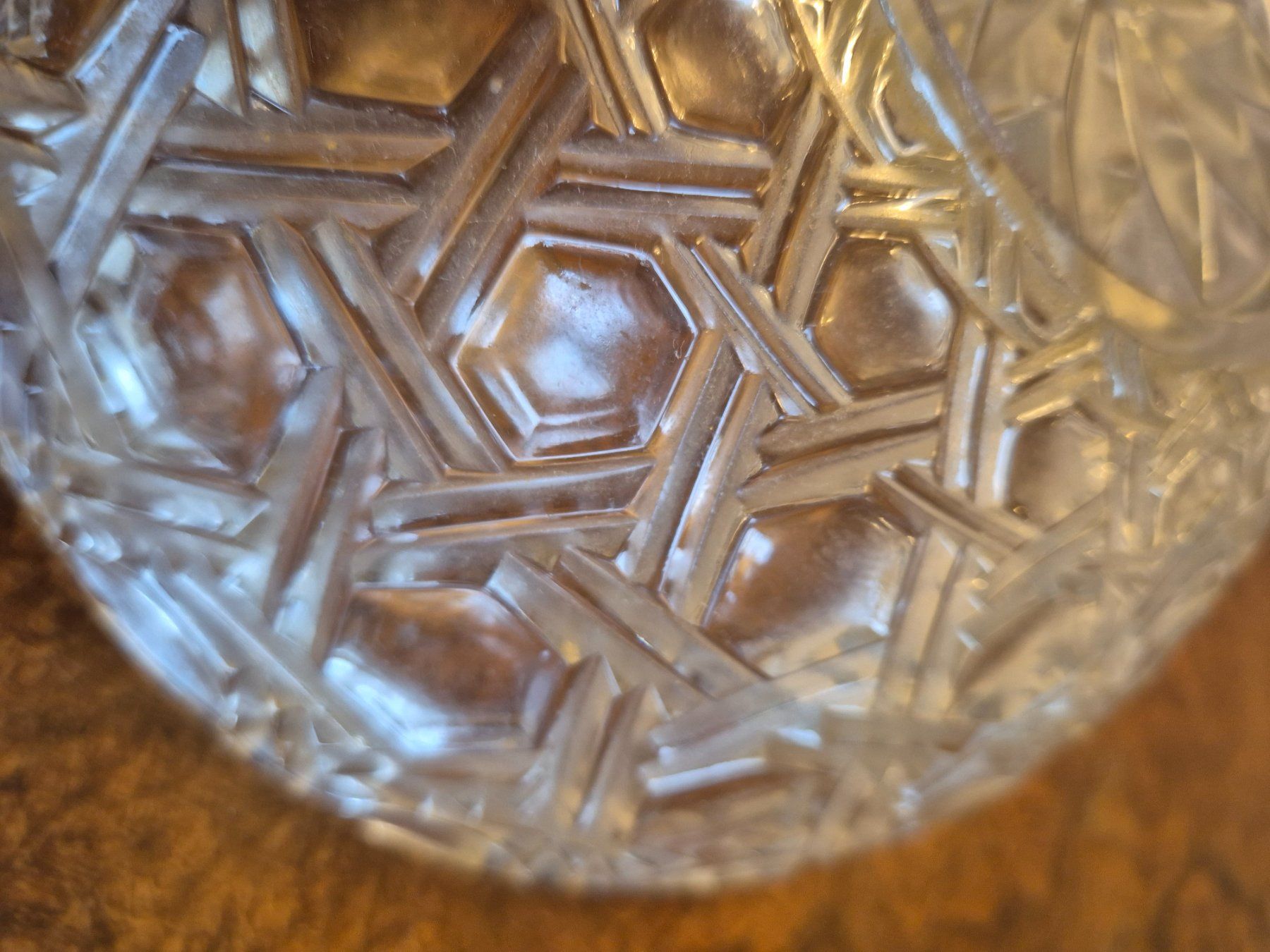 Schalen: Vintage Pressglasschale mit Sternmuster – Gebraucht aus Bern von aronari 5