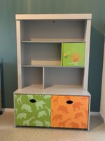 Kinderkommode / Bücherregal