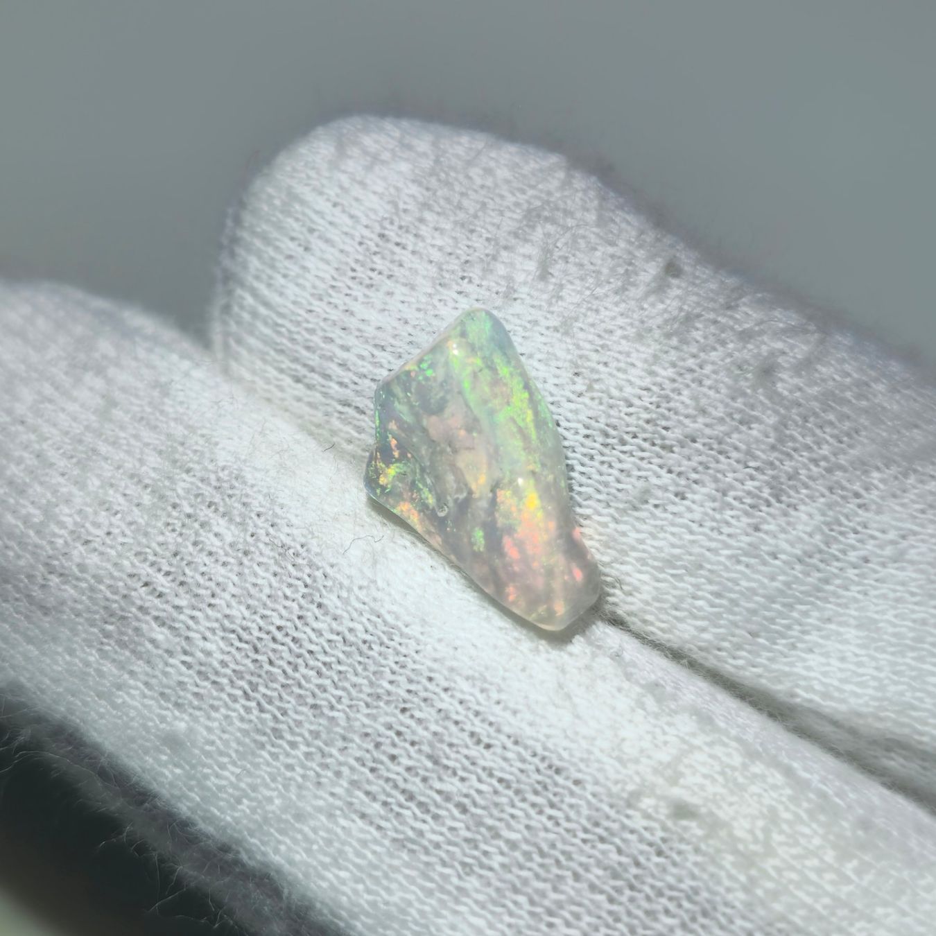Edelsteine: Opal mit Natürlichem  Schliff 2.01ct – Neu (gemäss Beschreibung) aus Schaffhausen von SahinGems 2