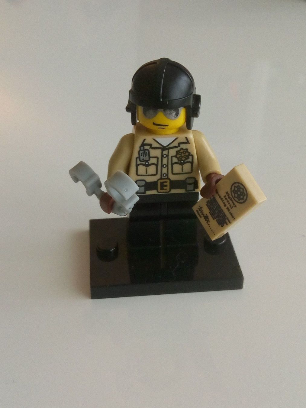 Lego Kit di costruzioni: Lego Minifigur Serie 2 - Nr.6 – Usato da Basel venduto da vintagecollector