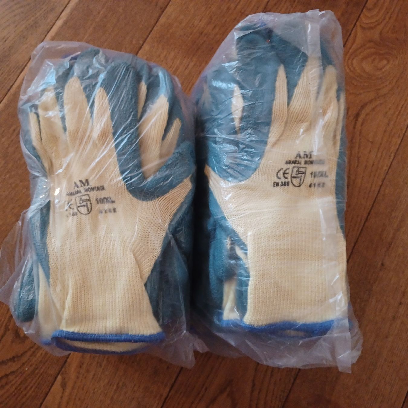 Gants & mitaines : Arbeits Handschuhe – Neuf (Voir description) à Merenschwand par heg_dq9z