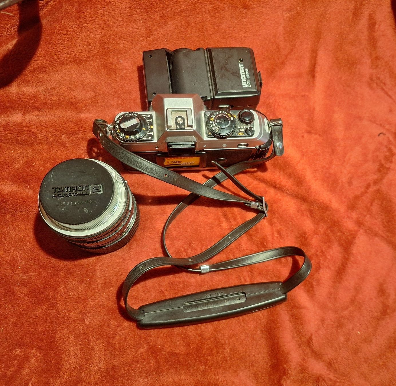 Konica Fotocamera: Vintage Kamera Ausrüstung, Top – Usato da Menzingen venduto da jon_kny7 1