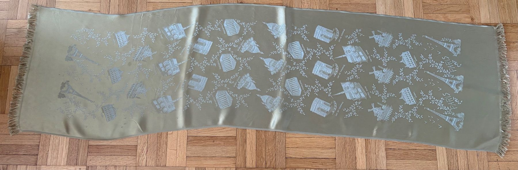 Foulard & Sciarpe: Paris Souvenirschal Vintage – Usato da Luzern venduto da Lampion 2