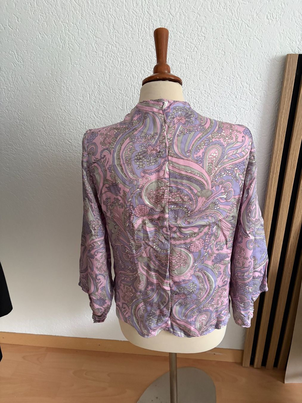 Blusen: Seide Bluse S-M – Gebraucht aus Liestal von aarroon 2