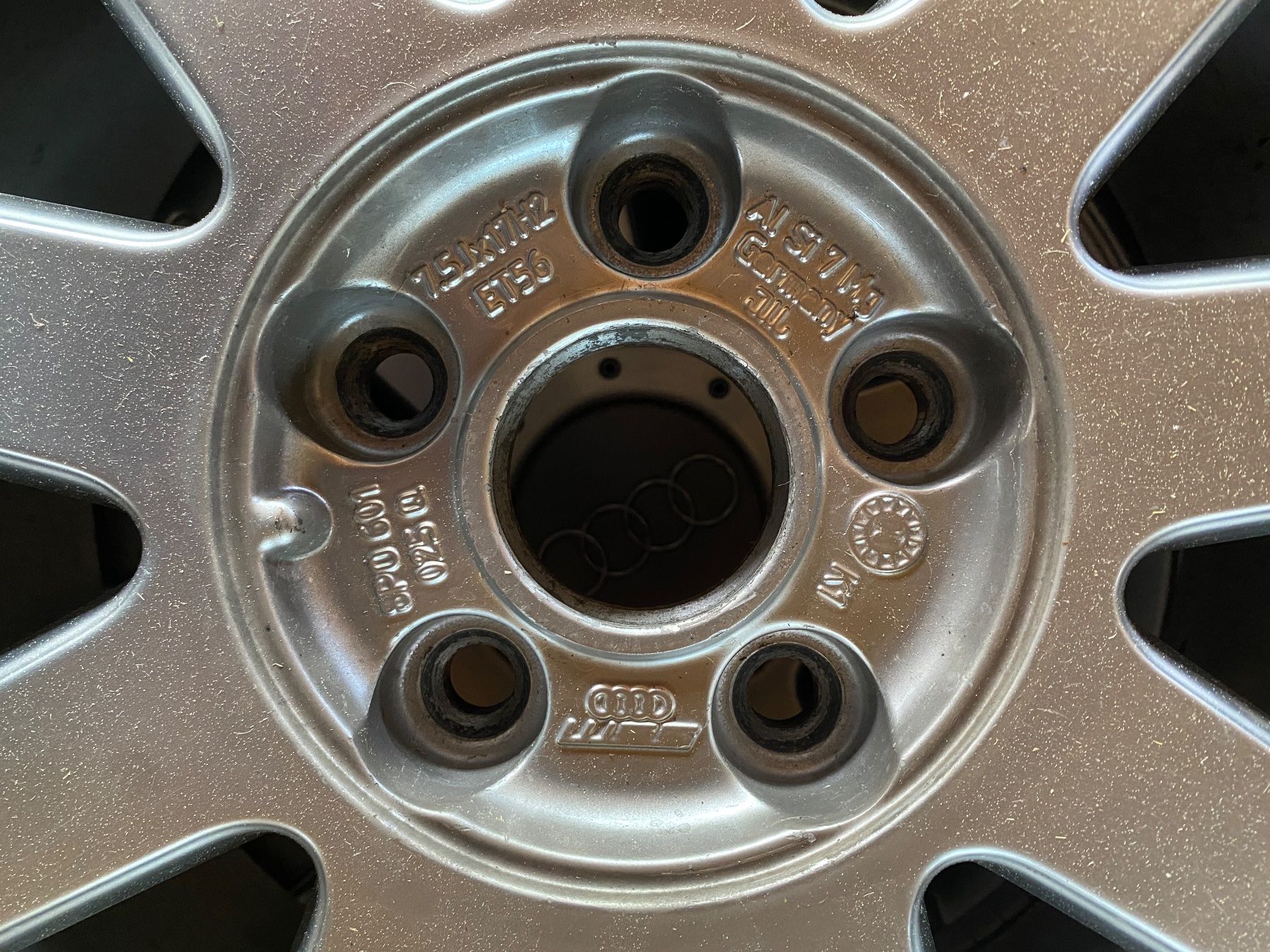 Pneumatici & Ruote complete: 4x Audi Alufelgen – Usato da Bütschwil venduto da Moorfahrer502 4