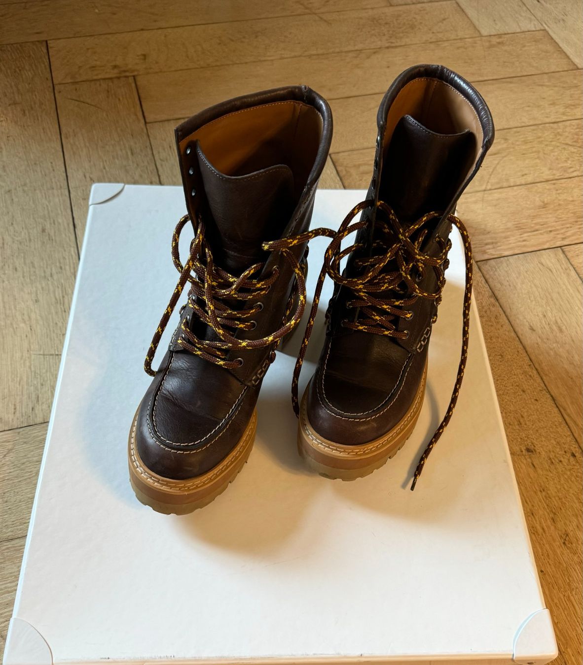 Chloé Damenschuhe: See By Chloe Brown Boots, size 38 – Gebraucht aus Zürich von kasiaf 1