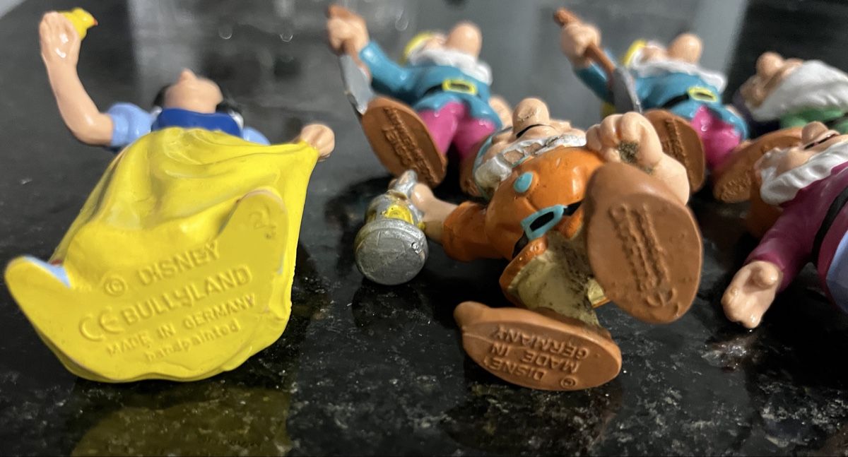 Bullyland Figuren: Bullyland Schneewittchen und 7 Zwerge – Gebraucht aus St. Gallen von reg_f8h8 6