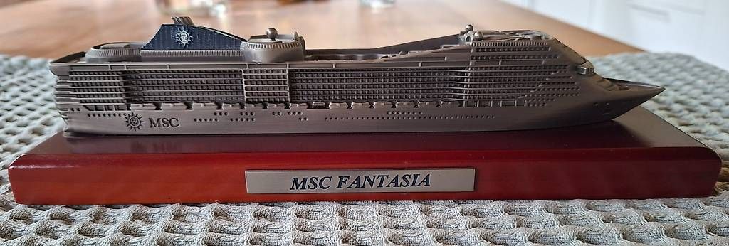 Kit di modellismo & Modellini statici: MSC Fantasia Miniature – Usato da Jegenstorf venduto da cla_d57p
