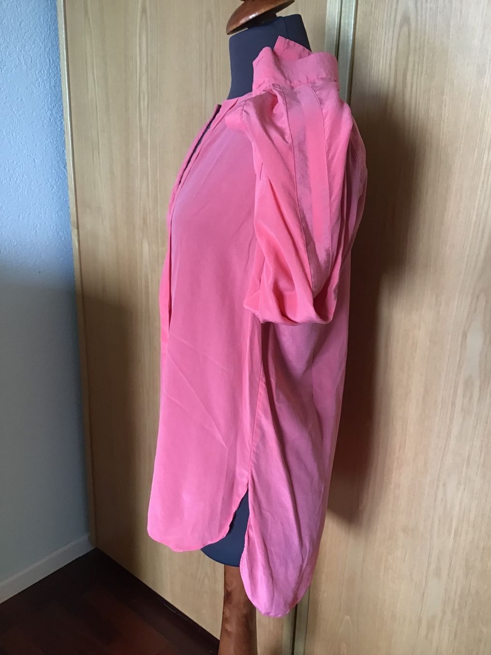 Blusen: Edle Seidenbluse v. BCBG MAX AZRIA - Koralle – Gebraucht aus Besazio von lionheart63 3