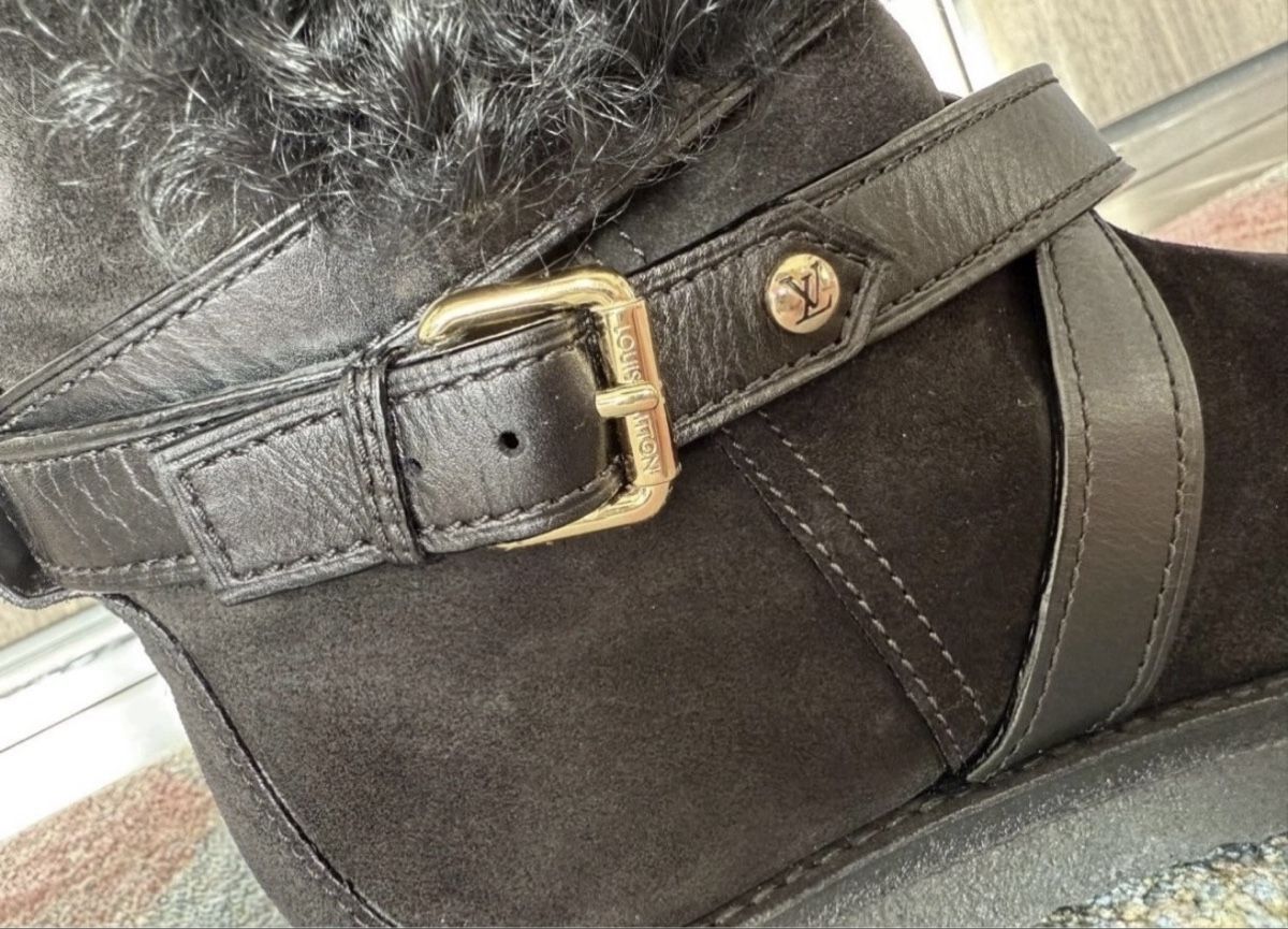 Louis Vuitton Scarpe da donna: Louis Vuitton winter boots – Nuovo (secondo la descrizione) da Lausanne venduto da Loyal_8 8