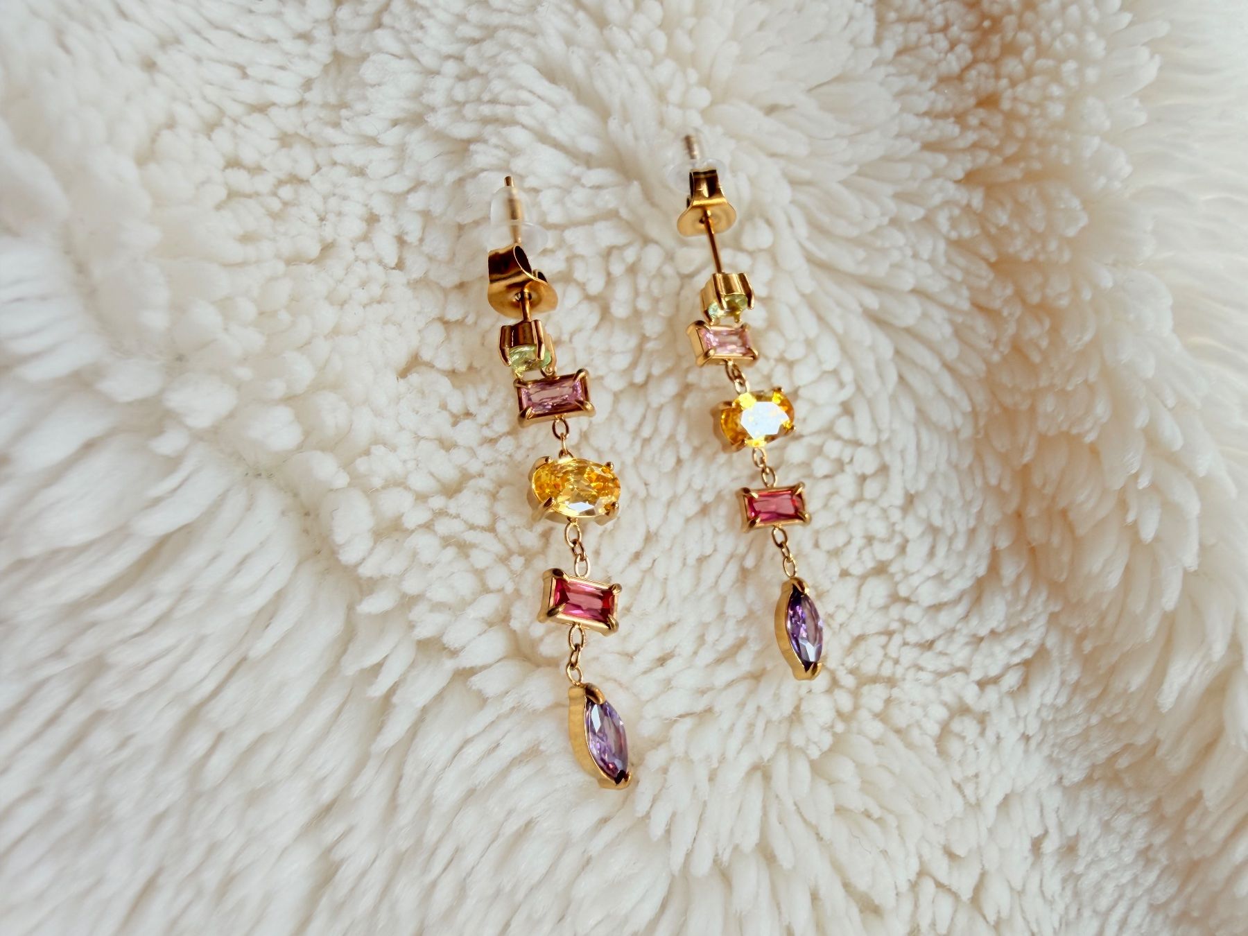 Boucles d'oreille: Oona Ohrringe – Neuf avec emballage d'origine à Würenlos par Abracadabra26