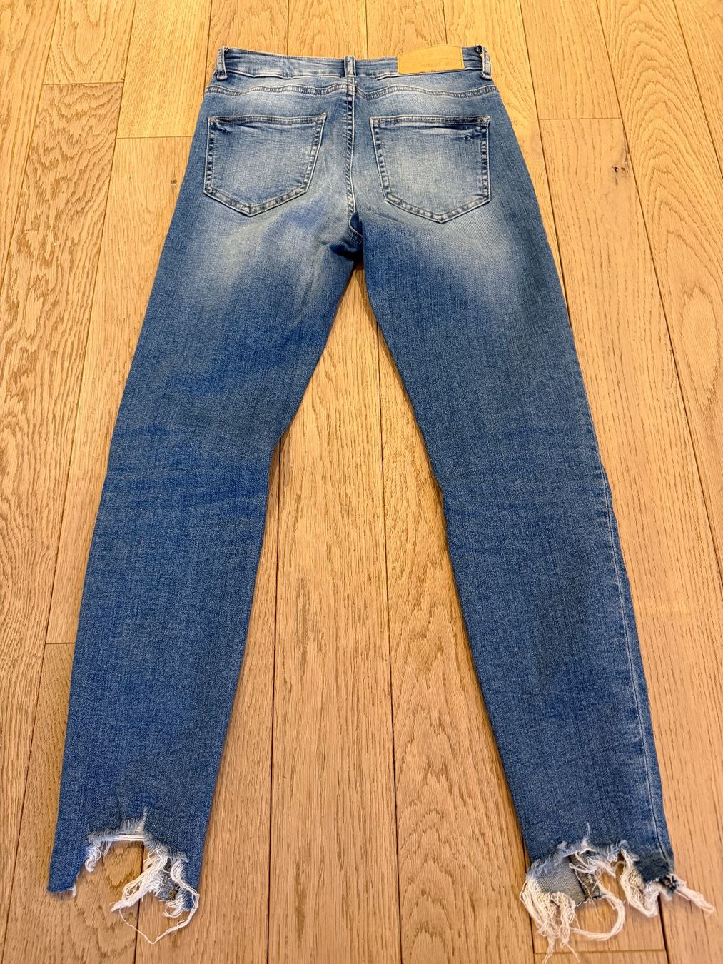 Jeans: Jeans Gr. 27/30 Noisy May – Usato da Wiesendangen venduto da gefion99 2
